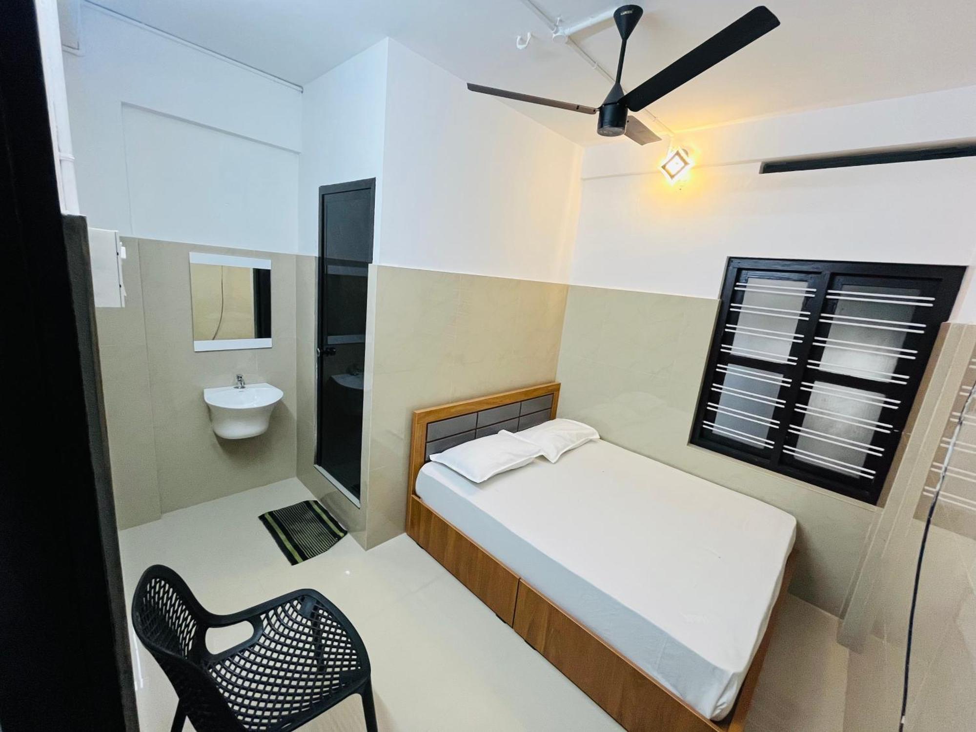 Priya Lodge Kozhikode Eksteriør bilde